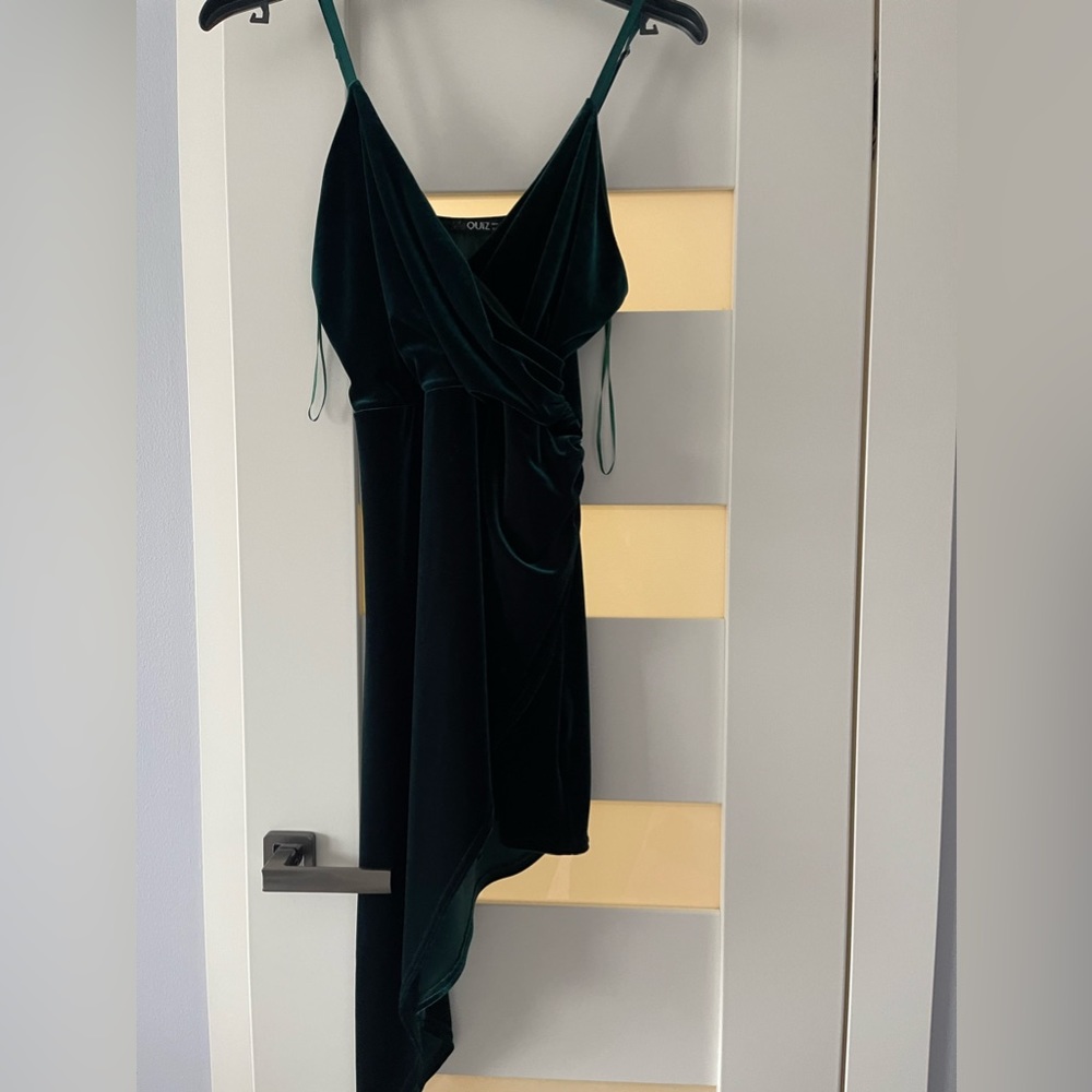 S size dark green dress